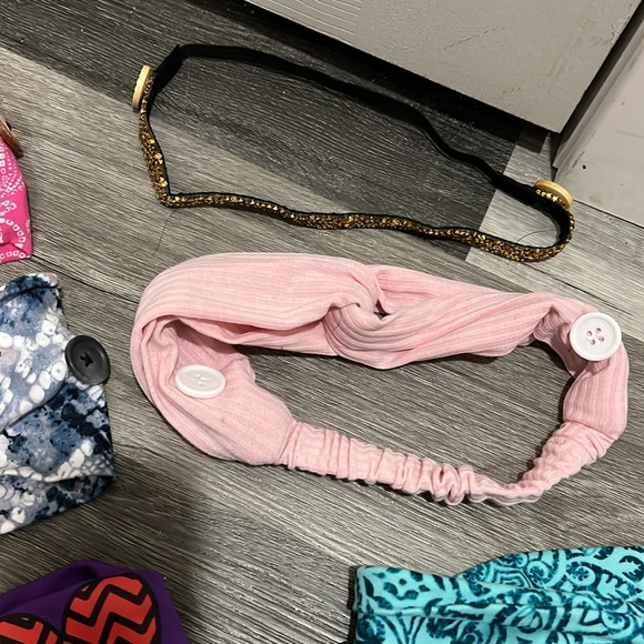 Lot of 12 nursing headbands with buttons (for masks) - Picture 3 of 6